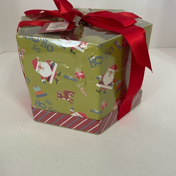 Bucket of Christmas Ornaments NWT - Picture 1 of 6